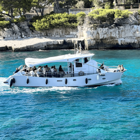 Private boat / Group