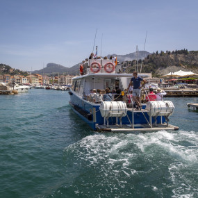 Private boat / Group